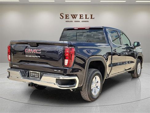 New 2026 GMC Sierra 1500 SLE w/ Preferred Package image 4