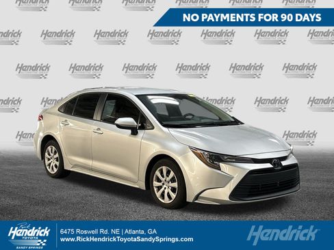 Used 2023 Toyota Corolla LE FWD image 1