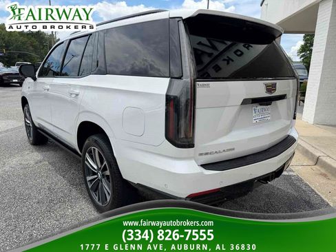 Used 2025 Cadillac Escalade Sport w/ Touring Package AWD/4WD image 4