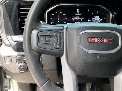 Used 2024 GMC Sierra 2500 SLT w/ SLT Convenience Package AWD/4WD image 10