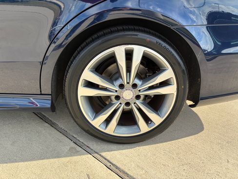 Used 2014 Mercedes-Benz E 350 Sport image 33