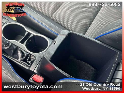 Used 2018 Toyota Corolla SE FWD image 31