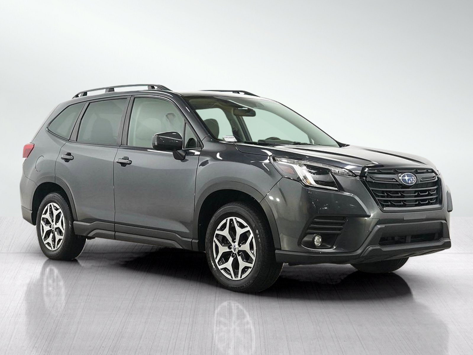 Used 2024 Subaru Forester Premium AWD/4WD image 8