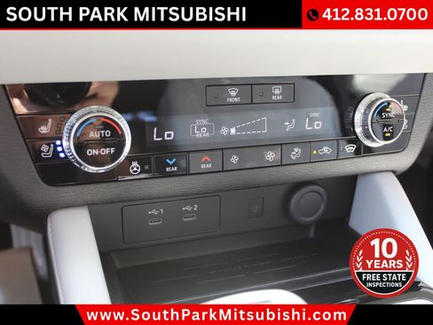 New 2026 Mitsubishi Outlander SEL image 24