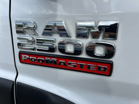 Used 2022 RAM ProMaster 2500 w/ Convenience Group image 19