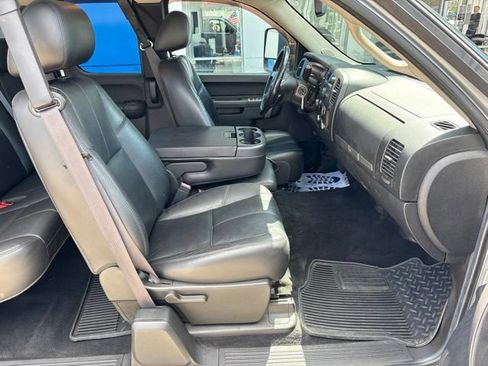 Used 2011 Chevrolet Silverado 3500 LT w/ Interior Plus Package AWD/4WD image 16