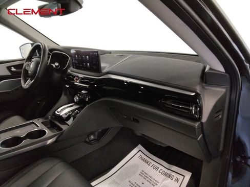 Used 2025 Acura MDX FWD image 36
