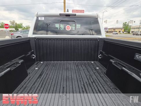 New 2026 Toyota Tacoma TRD Off-Road w/ TRD Off Road Upgrade Package AWD/4WD image 34