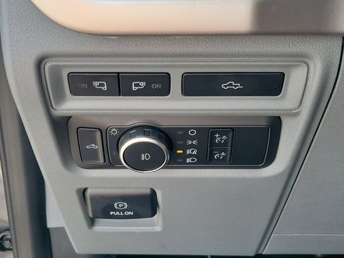 Used 2022 Ford F150 XLT w/ Equipment Group 302A High AWD/4WD image 29
