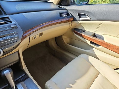 Used 2012 Honda Accord EX-L image 30