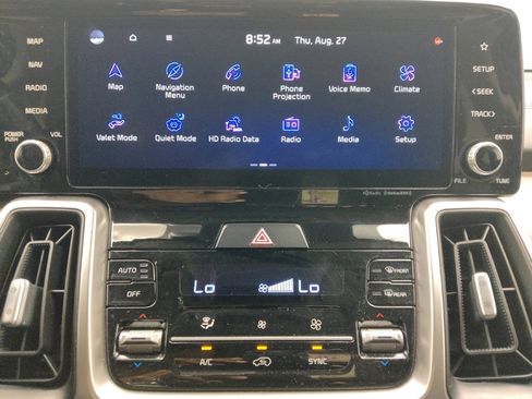 Used 2022 Kia Sorento S w/ Panoramic Sunroof Package AWD/4WD image 25