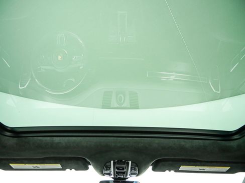 Certified 2021 Porsche Cayenne Turbo image 23