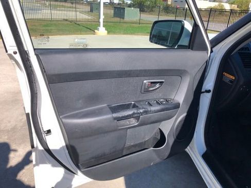 Used 2010 Kia Soul + image 23