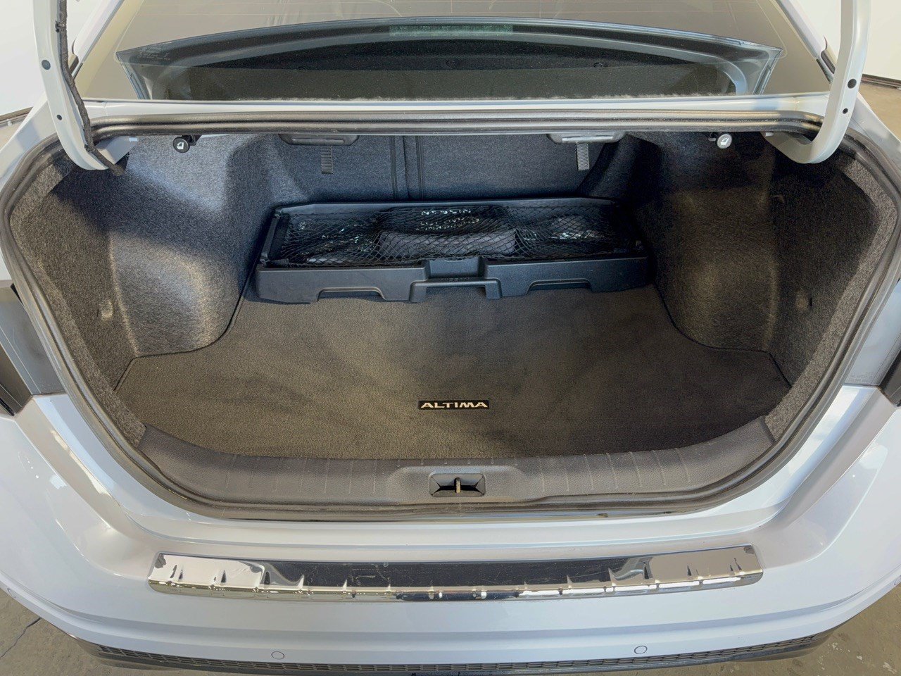 Used 2023 Nissan Altima 2.5 SR FWD image 28