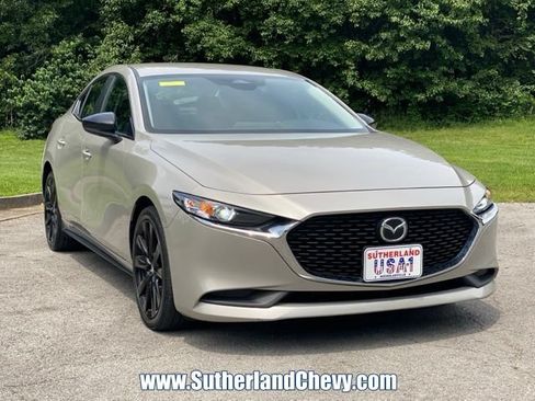 Used 2024 MAZDA MAZDA3 s FWD image 9