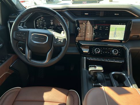 Used 2026 GMC Sierra 1500 Denali Ultimate image 10