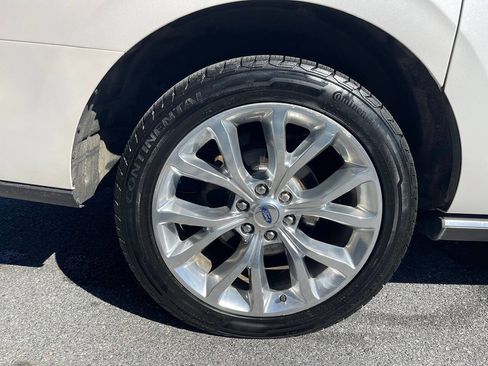 Used 2018 Ford Expedition Max Limited w/ Equipment Group 302A image 12