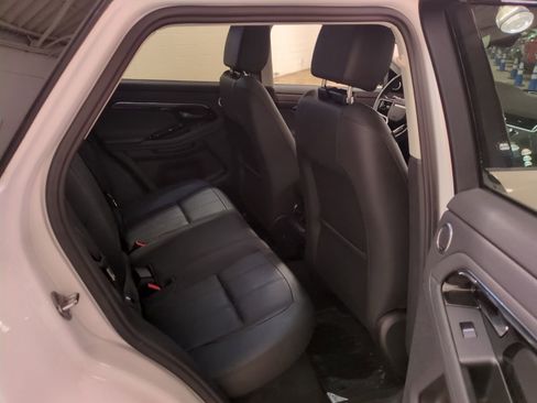 Used 2023 Land Rover Range Rover Evoque S image 12