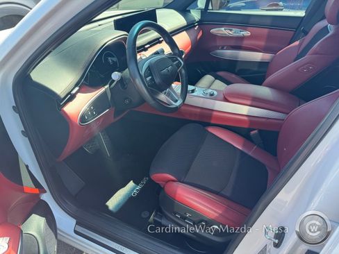 Used 2023 Genesis GV70 2.5T w/ Sport Prestige Package AWD/4WD image 9