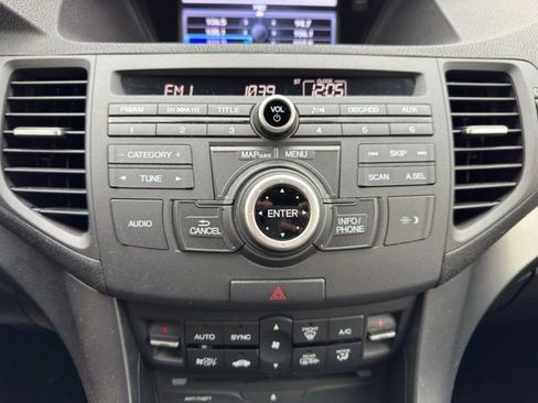 Used 2014 Acura TSX Sedan image 19
