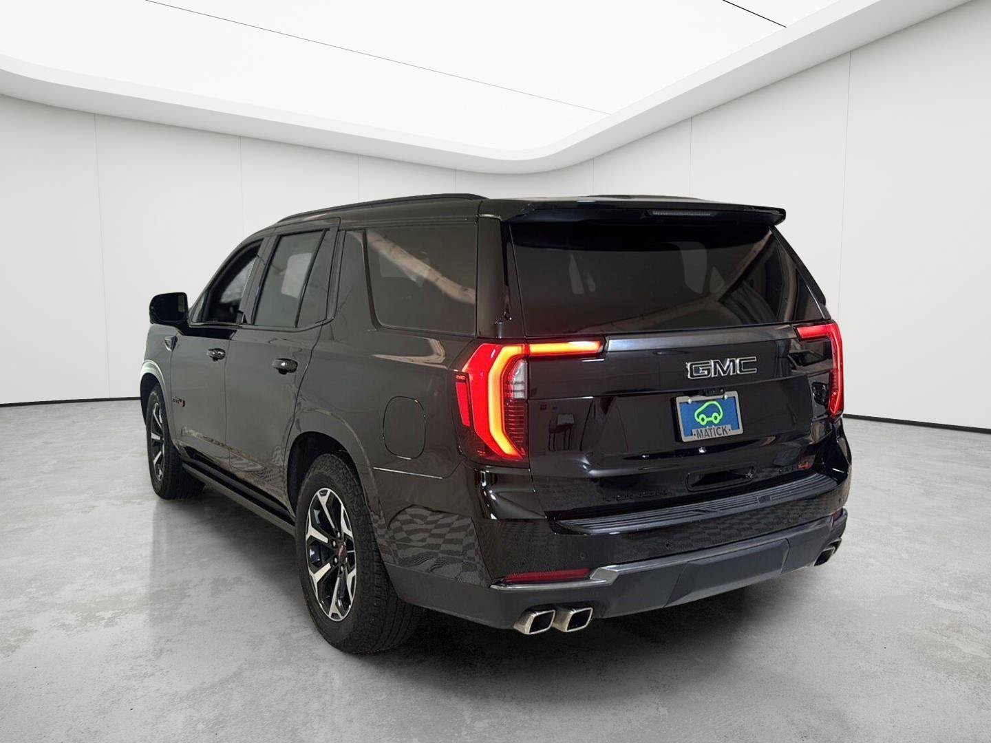 Certified 2026 GMC Yukon AT4 w/ AT4 Premium Plus Package AWD/4WD image 5
