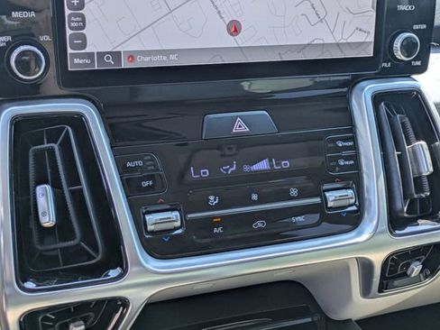 Used 2022 Kia Sorento SX image 23