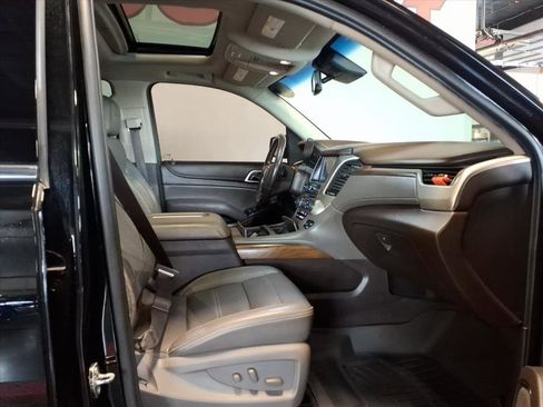 Used 2019 GMC Yukon XL Denali image 13