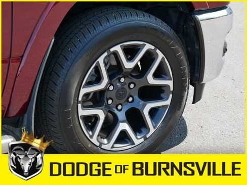 Used 2025 RAM 1500 Laramie AWD/4WD image 11