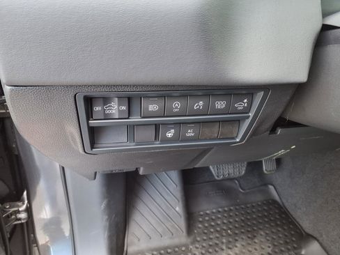 New 2025 Toyota Tundra Platinum image 10