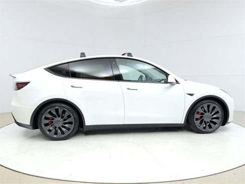Used 2020 Tesla Model Y Performance image 8