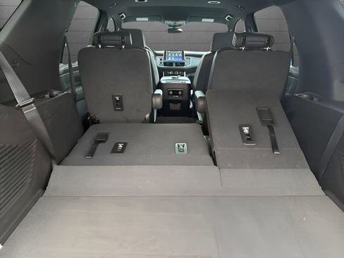 Used 2024 Chevrolet Tahoe LT image 10