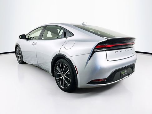 Used 2024 Toyota Prius XLE image 5