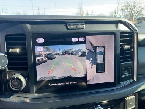 New 2025 Ford F350 Platinum w/ FX4 Off-Road Package AWD/4WD image 19