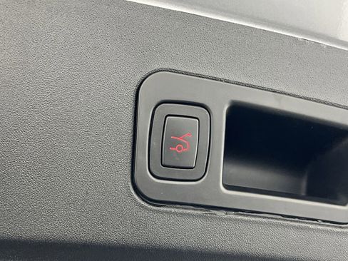 Used 2017 Tesla Model S 90D image 27