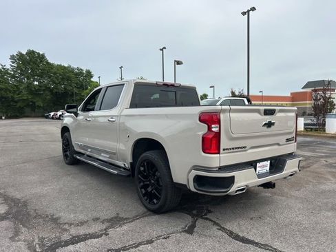 New 2026 Chevrolet Silverado 1500 High Country w/ High Country Premium Package AWD/4WD image 5