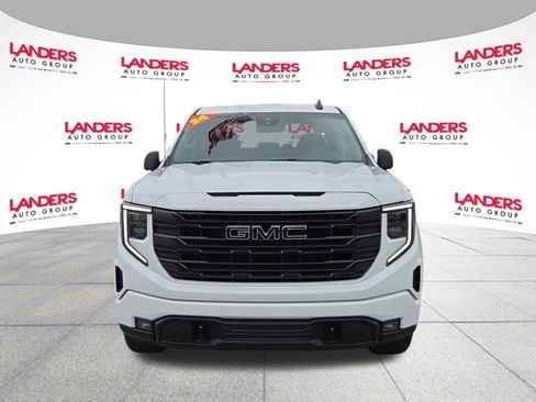 Used 2024 GMC Sierra 1500 Elevation w/ LPO, Elevation Black Package AWD/4WD image 8