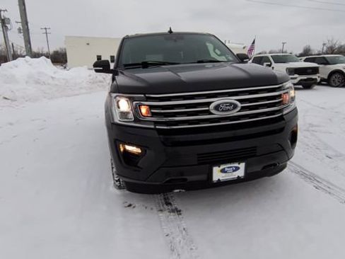 Certified 2021 Ford Expedition Max XLT image 3