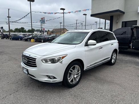 Used 2013 INFINITI JX35 AWD w/ Premium Pkg image 2