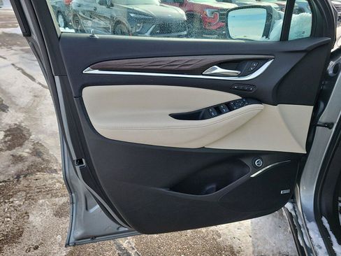 Used 2024 Buick Enclave Avenir w/ Avenir Technology Package image 19