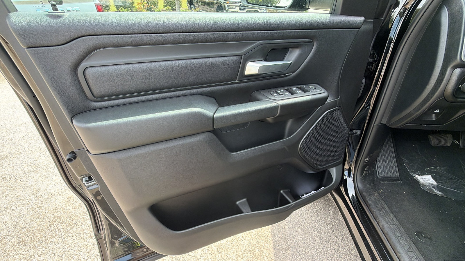 Used 2026 RAM 1500 Warlock AWD/4WD image 14