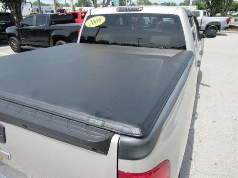 Used 2009 Chevrolet Silverado 1500 LT RWD image 25