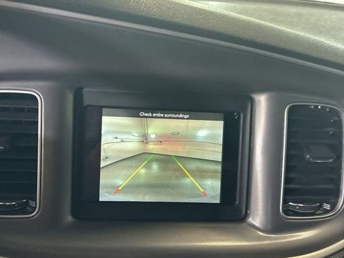 Used 2022 Dodge Charger SXT RWD image 8