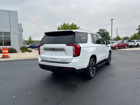 Used 2023 GMC Yukon SLE w/ Gmc Pro Safety Plus Package AWD/4WD image 7