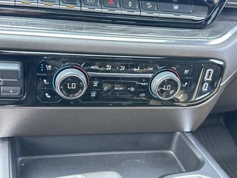 Certified 2024 Chevrolet Silverado 1500 LTZ w/ LTZ Premium Package AWD/4WD image 33