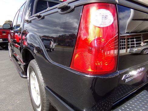 Used 2004 Ford Explorer Sport Trac XLT image 13