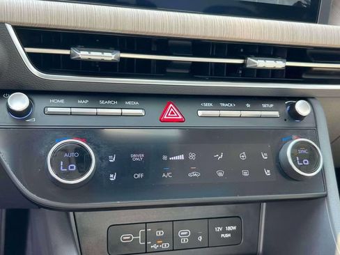 Certified 2025 Hyundai Sonata Limited FWD image 29