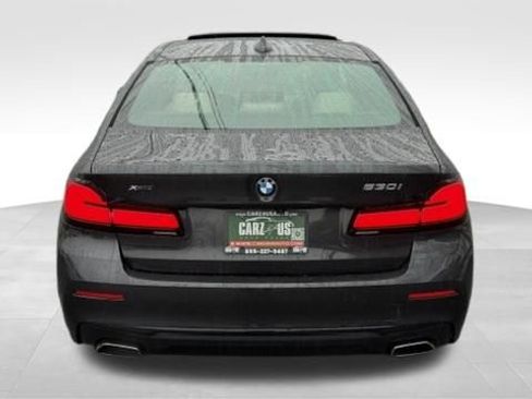 Used 2021 BMW 530i xDrive w/ Premium Package AWD/4WD image 8