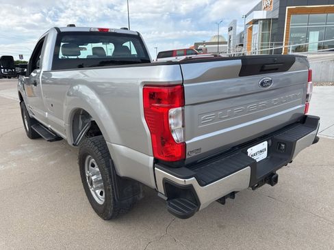 Used 2022 Ford F350 XL w/ Power Equipment Group AWD/4WD image 3