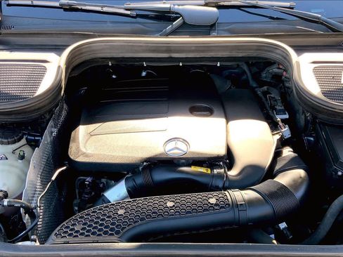 Used 2021 Mercedes-Benz GLE 350 4MATIC image 32