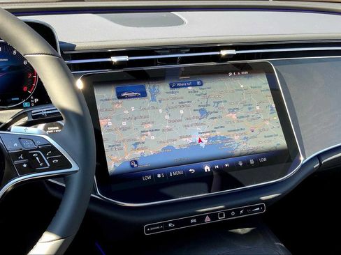 New 2026 Mercedes-Benz E 350 4MATIC Sedan image 6